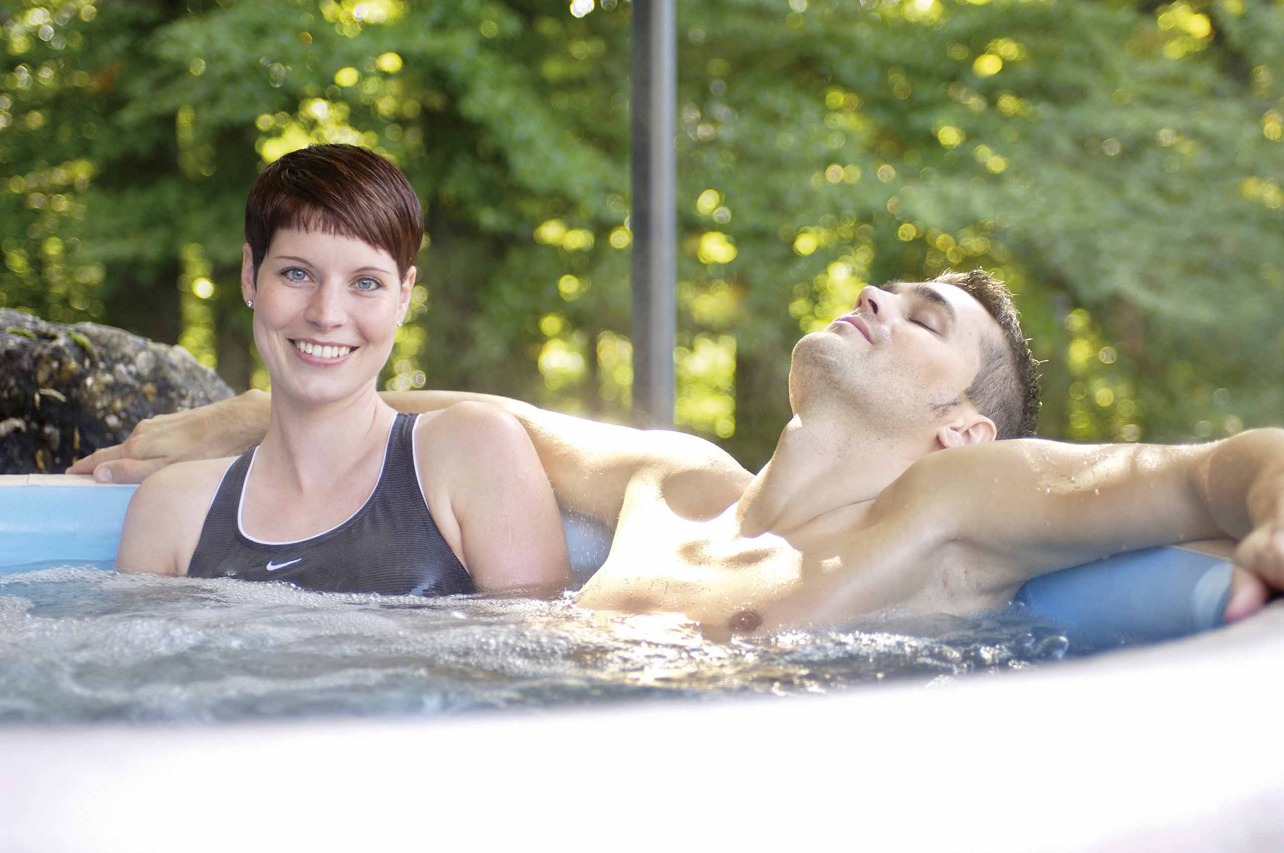 Die positive Wirkung der Hydrotherapie in den Whirlpools von Dimension One® basiert auf folgenden Punkten: