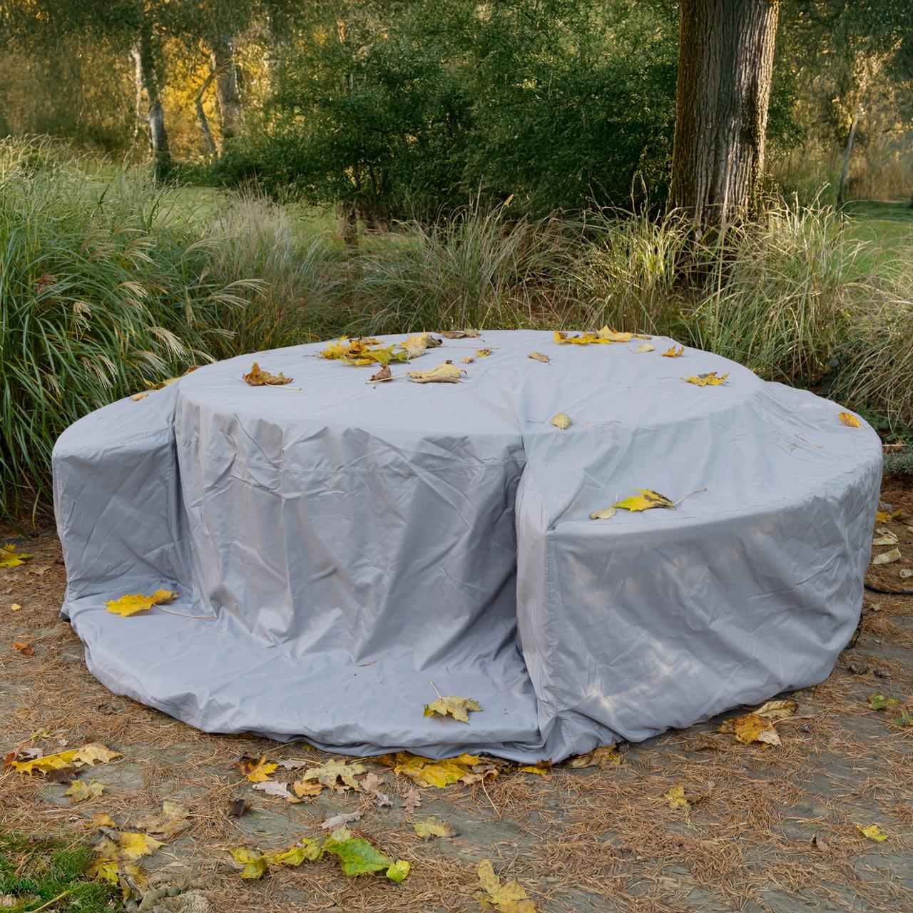 Whirlpool-Schutzhülle für Softub RESORT oder POSEIDON mit Polyrattan- oder Stauseeholz-Umrandung - silber-grau Whirlpool-Schutzhülle für Softub RESORT oder POSEIDON mit Polyrattan- oder Stauseeholz-Umrandung - silber-grau