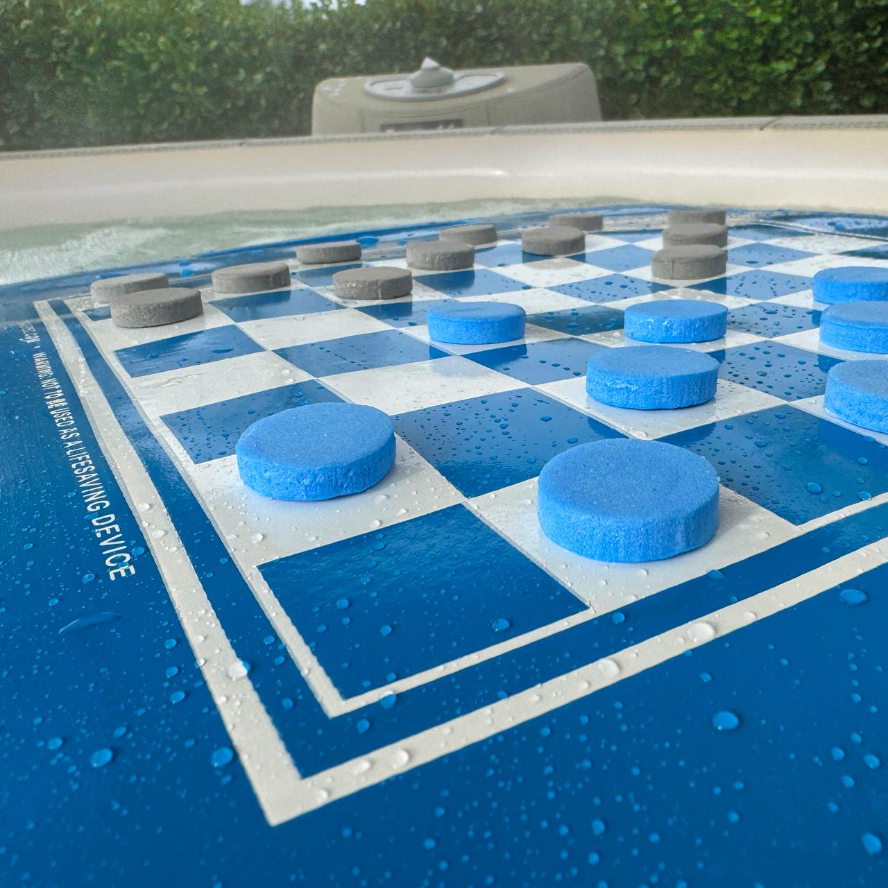 Schwimmtablett - Whirlpool-Getränkehalter - mit Spielbrett - 50 x 40 x 5 cm - blau (Schach/Dame) Schwimmtablett - Whirlpool-Getränkehalter - mit Spielbrett - 50 x 40 x 5 cm - blau (Schach/Dame)